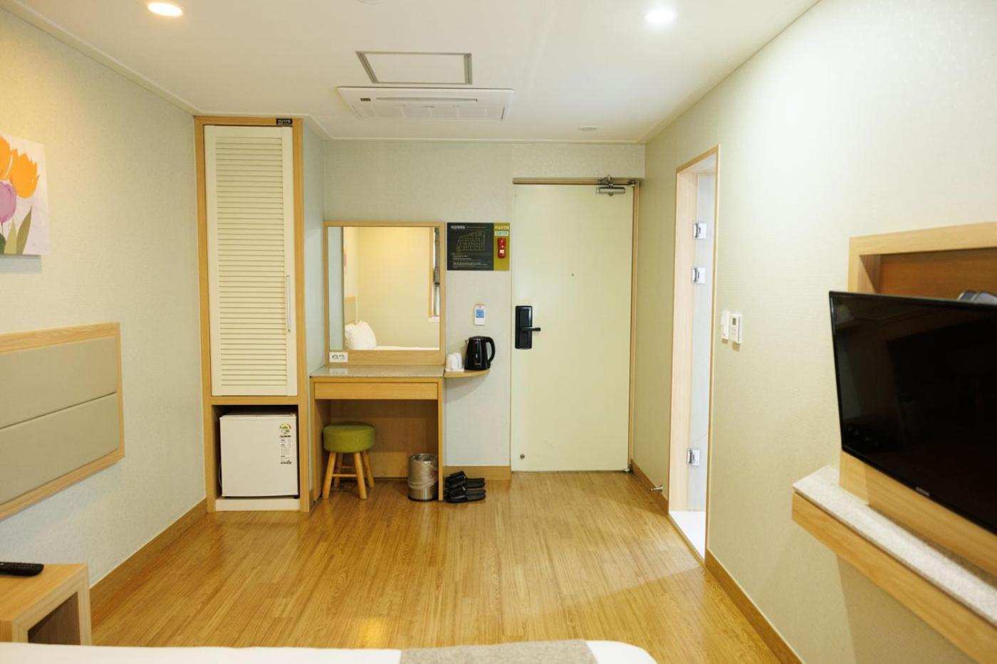 Jeju Robero Hotell Eksteriør bilde